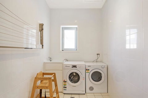 Wharf Apartment Unit 15 - Tourism Brisbane 3