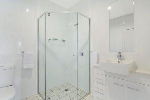 Wharf Apartment Unit 15 - Tourism Brisbane 2