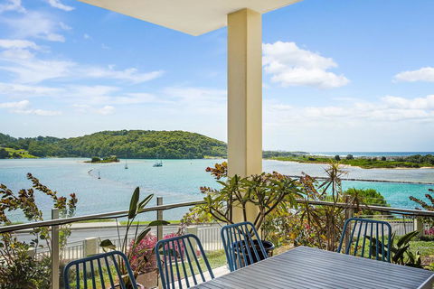 Wharf Apartment Unit 5 - Tourism Brisbane 1