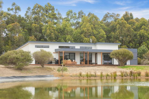Wharfedale - Tourism Brisbane 0
