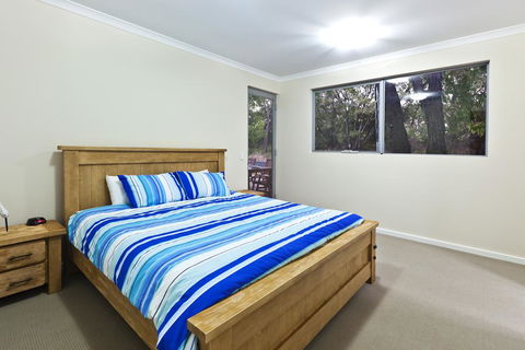 Whatmans Beach House - Tourism Brisbane 2