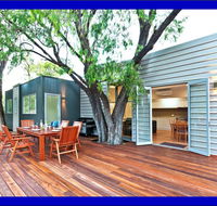 Whatmans Beach House - Tourism Brisbane