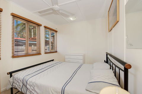 Wheelchair Friendly With Water Views - Welsby Pde, Bongaree - Tourism Brisbane 1