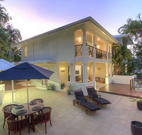 Whispering Palms - Brisbane Tourism