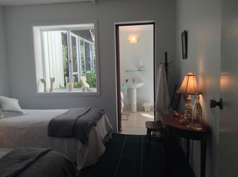 Whispering Pines Bed And Breakfast - Tourism Brisbane 2