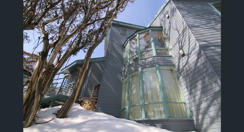 Whistler 1C - Brisbane Tourism 0