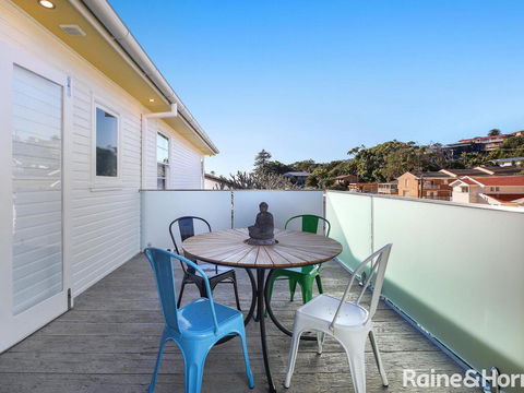 White Beach - 42 Ash Street - Tourism Brisbane 2