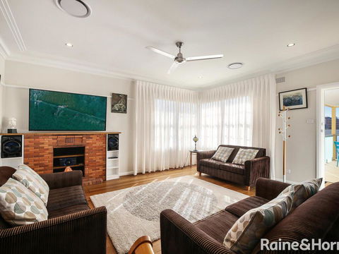 White Beach - 42 Ash Street - Tourism Brisbane 3