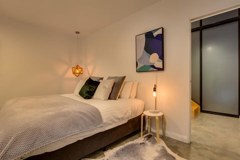 White Room Apartments - Brisbane 4u 1