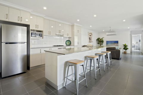 Whitsunday Family Escape - Tourism Brisbane 2