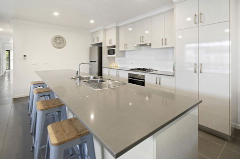 Whitsunday Family Escape - Tourism Brisbane 1