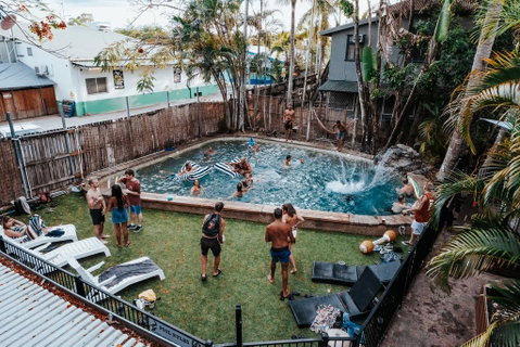 Why Not Backpackers - Tourism Brisbane 0