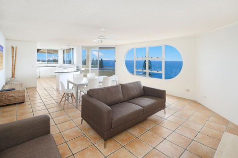 Wickham Cove Unit 10, 45 Albert Street. Kings Beach - Tourism Brisbane 1