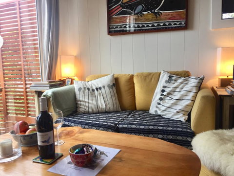 Willow Cabin - Brisbane Tourism 0
