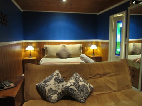 Willowlake Cottages - Brisbane Tourism 1