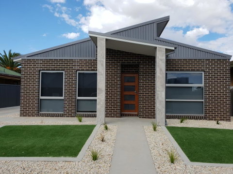 Wimmera Plains - Brisbane Tourism 0