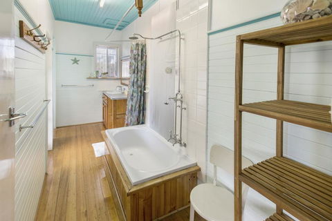 Windsong - Pet Friendly, Wifi And Close To Water - Tourism Brisbane 2