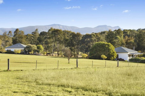 Windsors Edge Cottage Pokolbin - Brisbane Tourism 1