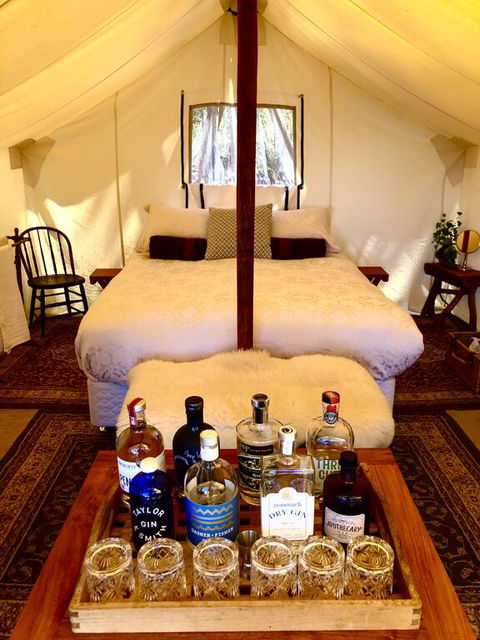 Wingtons Glamping - Brisbane Tourism 3