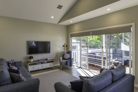 Winter Home - Our Place At Bright - Brisbane Tourism 2