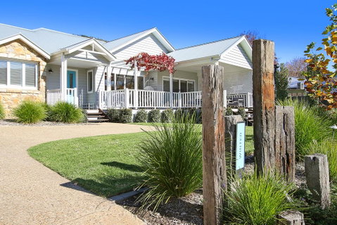 Winter Home - Our Place At Bright - Brisbane Tourism 0