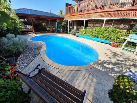 Wonderland Retreat - Tourism Brisbane 0