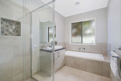 Woodbine Waters - Tourism Brisbane 3