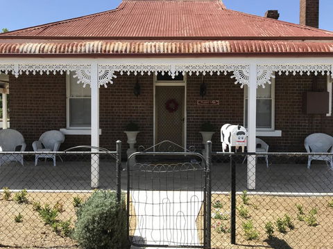 Woodstock Cottage - Tourism Brisbane 0