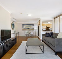 Woolloomooloo Modern Apartment 12BRK - Brisbane Tourism