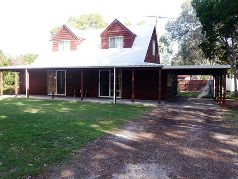 Wyndham Lodge - Tourism Brisbane 0