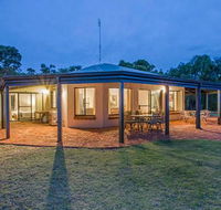Yallingup Pet Friendly Bush Retreat - Tourism Brisbane
