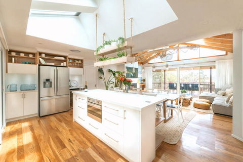 Yallingup Valley Retreat - Tourism Brisbane 0