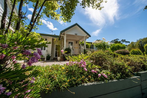 Yarra Gables - Tourism Brisbane 3