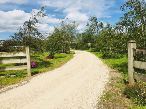 Yarragon 4 Bedroom House In Gippsland - Tourism Brisbane 0