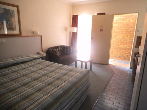 Yarragon Motel - Tourism Brisbane 2