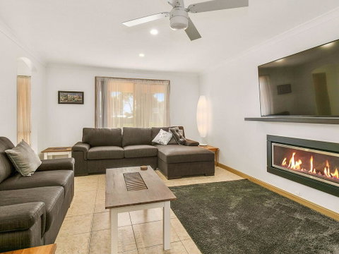 Yarramundi Retreat - Brisbane Tourism 0