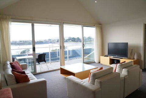 York Cove Holiday Hotel - Tourism Brisbane 2