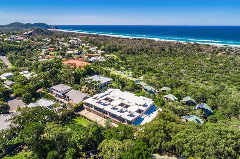 Your Luxury Escape - Vue From Here - Tourism Brisbane 3