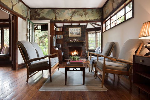 Zelman Cottage - Tourism Brisbane 0