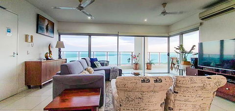 ZEN BY THE WATER - Darwin Premier Retreat - Tourism Brisbane 3