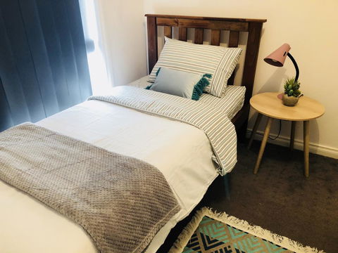 Haven Family& Dog Freindly , Close To Hospital, Airport, Bunnings - Tourism Brisbane 0