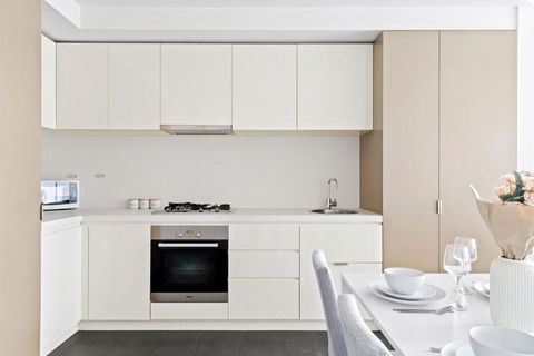 A 2BR Apt Near Melbourne Central Amazing Views - Brisbane 4u 2