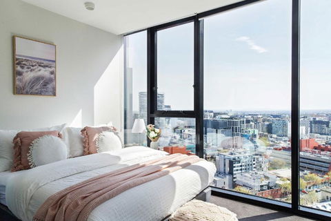 A 2BR Apt Near Melbourne Central Amazing Views - Brisbane 4u 4