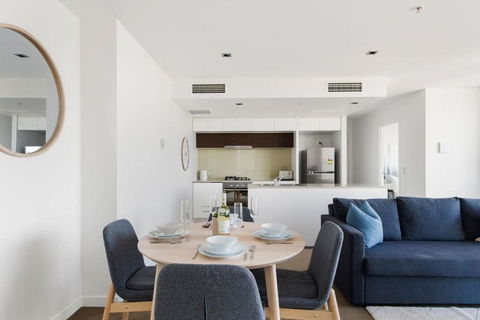 A 2BR Apt With Amazing Harbor Views FREE Parking - Tourism Brisbane 3
