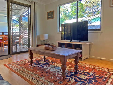 A AMITY BEACH BABY - Tourism Brisbane 4