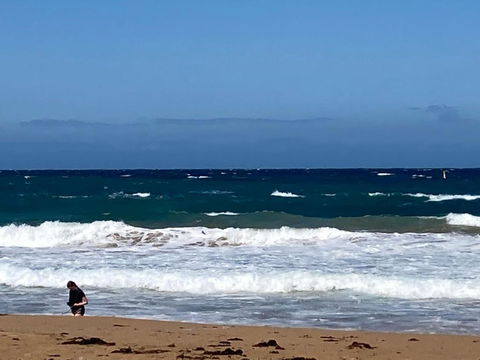 A Beach Front Apartment - Tourism Brisbane 3