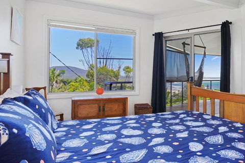 A BIGGER Slice Of Paradise - Brisbane 4u 4