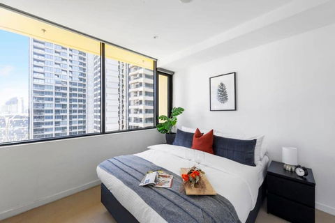 A Chic 2BR Apt City Views Near Southern Cross - Tourism Brisbane 3