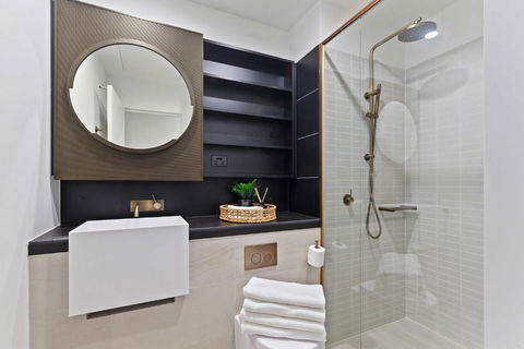 A Chic 2BR Apt Right Next To Melbourne Central - Brisbane 4u 3