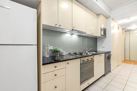 A Chic Studio Right Next To Darling Harbour - Tourism Brisbane 4